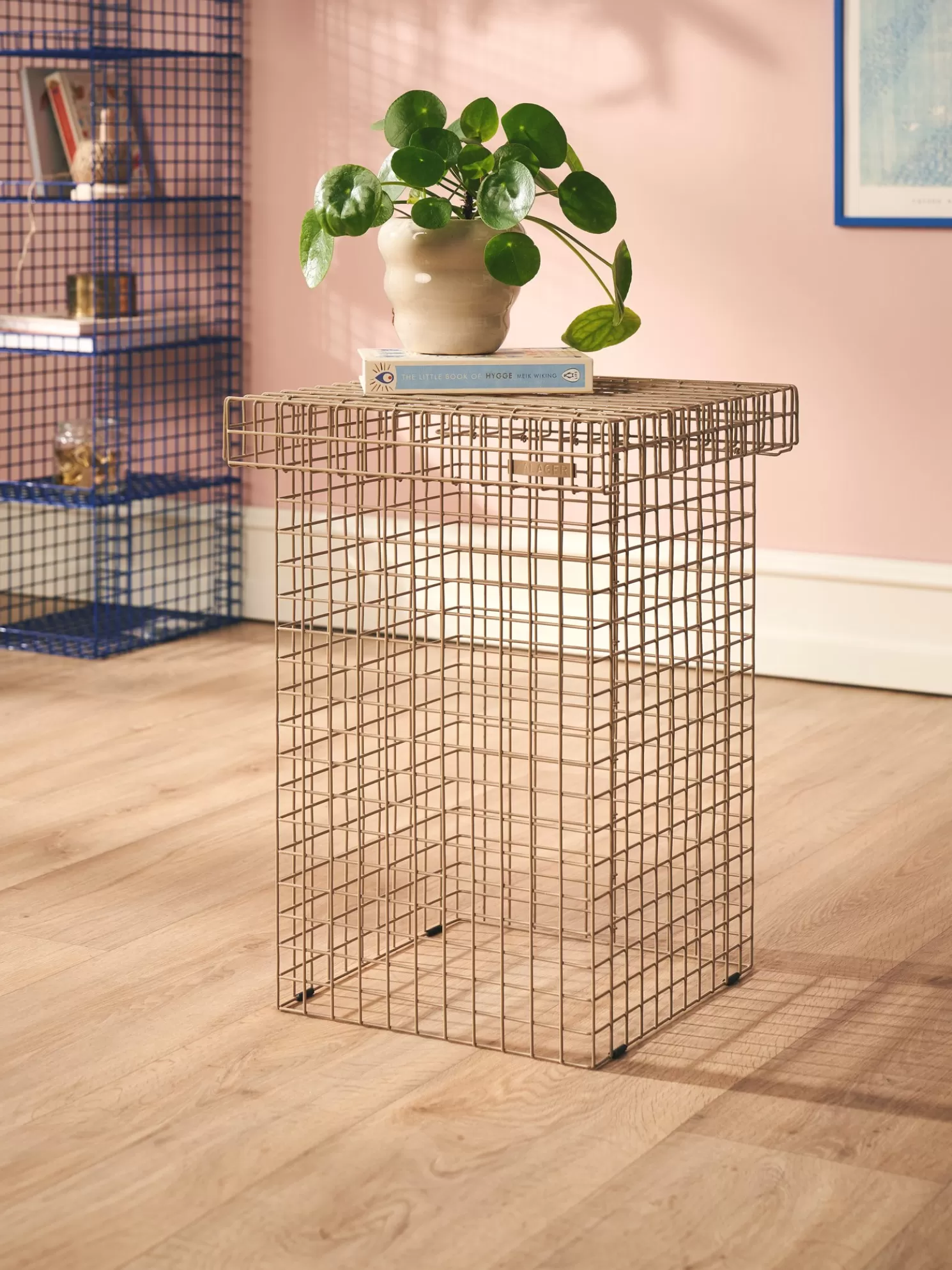 Online Søstrene Grene Schweiz WIRE STOOL Hocker Camel